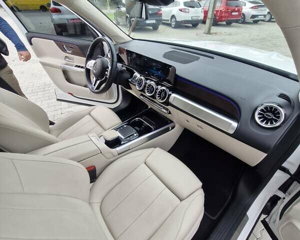 Белый Мерседес EQB, объемом двигателя 0 л и пробегом 63 тыс. км за 31999 $, фото 19 на Automoto.ua