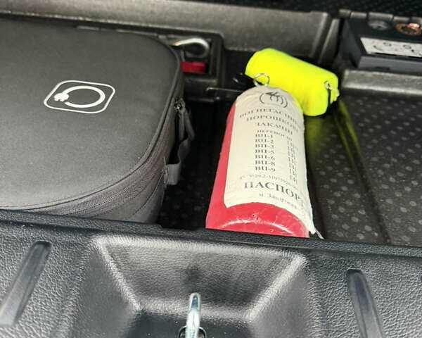 Білий Мерседес EQB, об'ємом двигуна 0 л та пробігом 41 тис. км за 34900 $, фото 35 на Automoto.ua