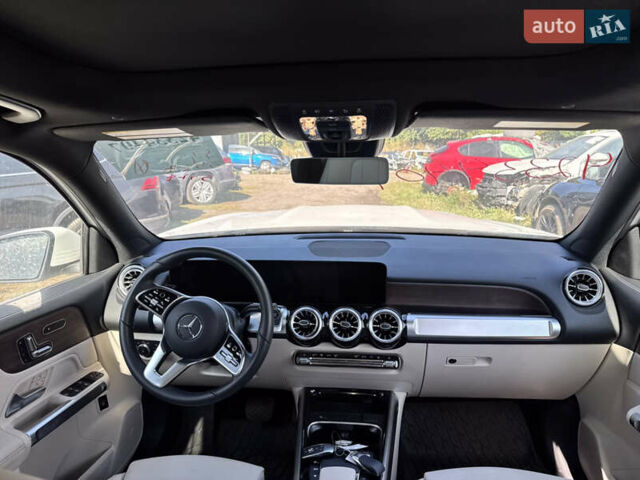 Белый Мерседес EQB, объемом двигателя 0 л и пробегом 5 тыс. км за 20650 $, фото 27 на Automoto.ua