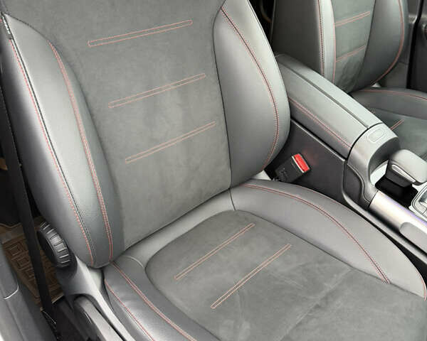 Білий Мерседес EQB, об'ємом двигуна 0 л та пробігом 41 тис. км за 34900 $, фото 23 на Automoto.ua