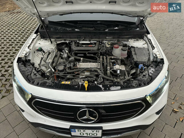 Білий Мерседес EQB, об'ємом двигуна 0 л та пробігом 14 тис. км за 38000 $, фото 34 на Automoto.ua