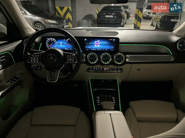 Белый Мерседес EQB, объемом двигателя 0 л и пробегом 25 тыс. км за 39500 $, фото 19 на Automoto.ua