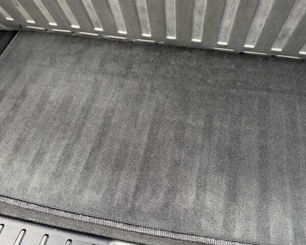 Білий Мерседес EQB, об'ємом двигуна 0 л та пробігом 41 тис. км за 34900 $, фото 33 на Automoto.ua