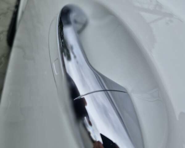 Белый Мерседес EQB, объемом двигателя 0 л и пробегом 63 тыс. км за 31999 $, фото 34 на Automoto.ua