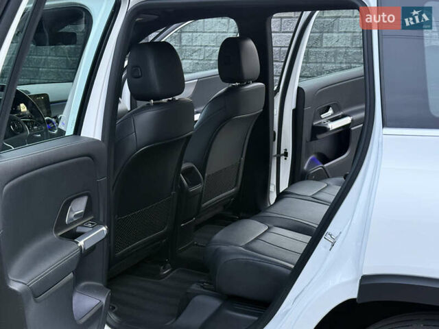 Белый Мерседес EQB, объемом двигателя 0 л и пробегом 210 тыс. км за 25900 $, фото 53 на Automoto.ua