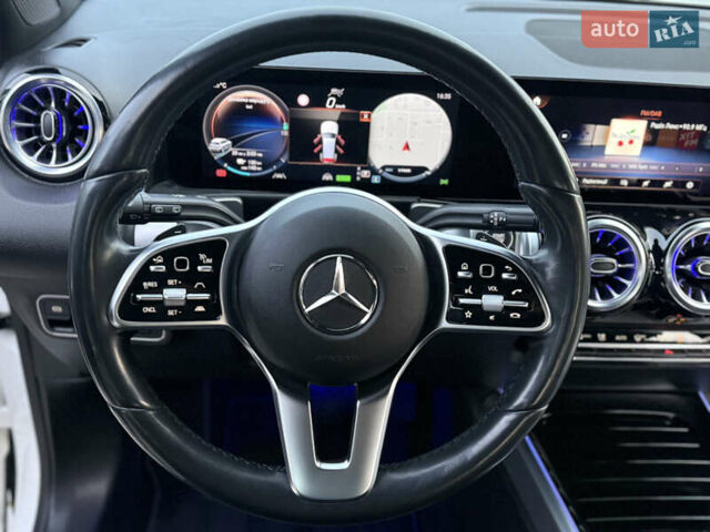 Белый Мерседес EQB, объемом двигателя 0 л и пробегом 210 тыс. км за 25900 $, фото 28 на Automoto.ua