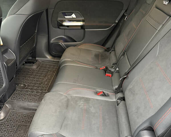 Білий Мерседес EQB, об'ємом двигуна 0 л та пробігом 41 тис. км за 34900 $, фото 25 на Automoto.ua