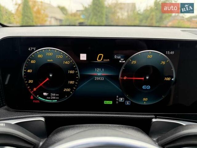 Белый Мерседес EQB, объемом двигателя 0 л и пробегом 26 тыс. км за 29500 $, фото 26 на Automoto.ua