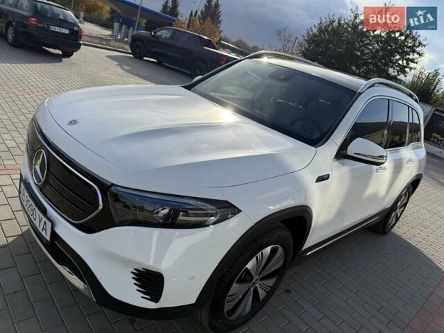 Белый Мерседес EQB, объемом двигателя 0 л и пробегом 26 тыс. км за 29500 $, фото 1 на Automoto.ua