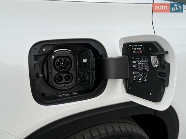 Белый Мерседес EQB, объемом двигателя 0 л и пробегом 210 тыс. км за 25900 $, фото 22 на Automoto.ua