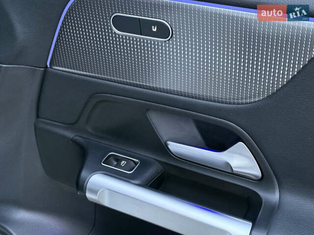 Белый Мерседес EQB, объемом двигателя 0 л и пробегом 210 тыс. км за 25900 $, фото 65 на Automoto.ua