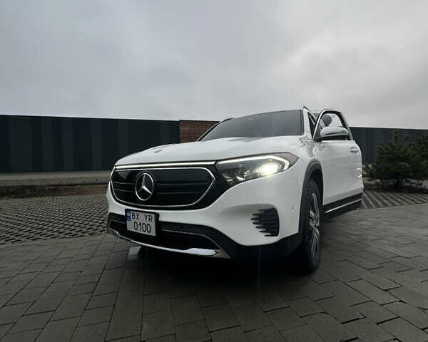 Білий Мерседес EQB, об'ємом двигуна 0 л та пробігом 14 тис. км за 38000 $, фото 27 на Automoto.ua