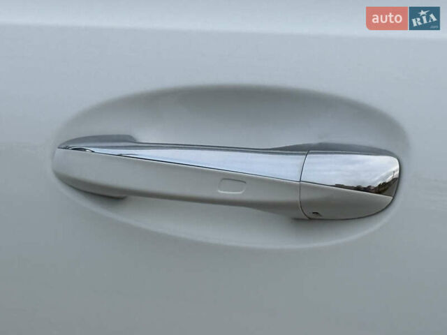 Белый Мерседес EQB, объемом двигателя 0 л и пробегом 210 тыс. км за 25900 $, фото 13 на Automoto.ua