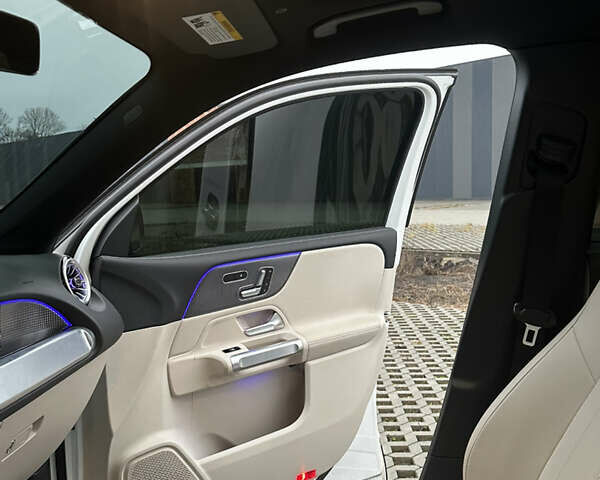 Білий Мерседес EQB, об'ємом двигуна 0 л та пробігом 14 тис. км за 38000 $, фото 32 на Automoto.ua