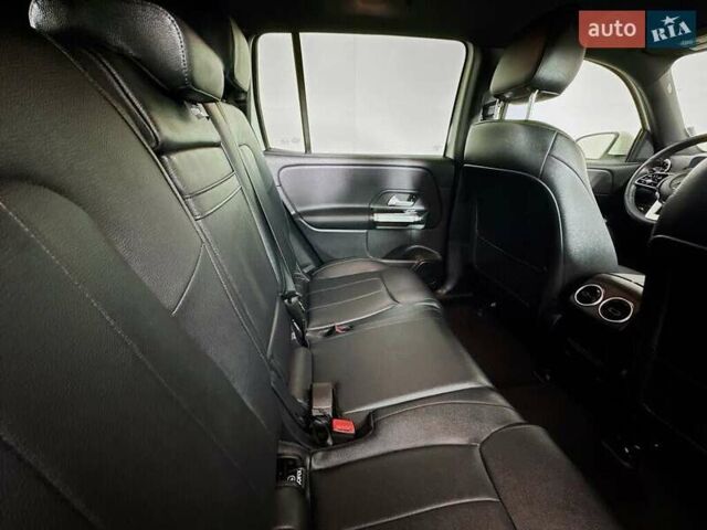 Белый Мерседес EQB, объемом двигателя 0 л и пробегом 9 тыс. км за 11200 $, фото 13 на Automoto.ua