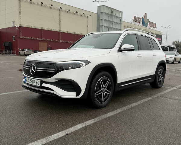 Білий Мерседес EQB, об'ємом двигуна 0 л та пробігом 41 тис. км за 34900 $, фото 2 на Automoto.ua