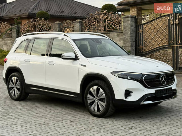 Белый Мерседес EQB, объемом двигателя 0 л и пробегом 210 тыс. км за 25900 $, фото 4 на Automoto.ua