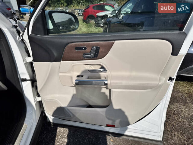 Белый Мерседес EQB, объемом двигателя 0 л и пробегом 5 тыс. км за 20650 $, фото 23 на Automoto.ua