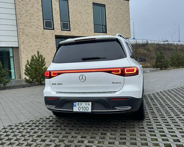 Білий Мерседес EQB, об'ємом двигуна 0 л та пробігом 14 тис. км за 38000 $, фото 11 на Automoto.ua