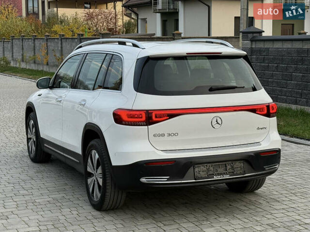 Белый Мерседес EQB, объемом двигателя 0 л и пробегом 210 тыс. км за 25900 $, фото 17 на Automoto.ua