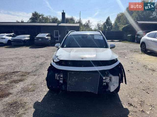 Белый Мерседес EQB, объемом двигателя 0 л и пробегом 5 тыс. км за 20650 $, фото 1 на Automoto.ua