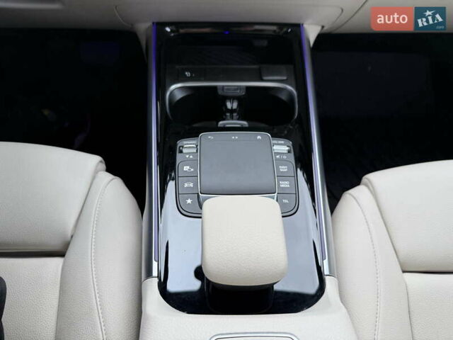 Белый Мерседес EQB, объемом двигателя 0 л и пробегом 26 тыс. км за 29500 $, фото 28 на Automoto.ua