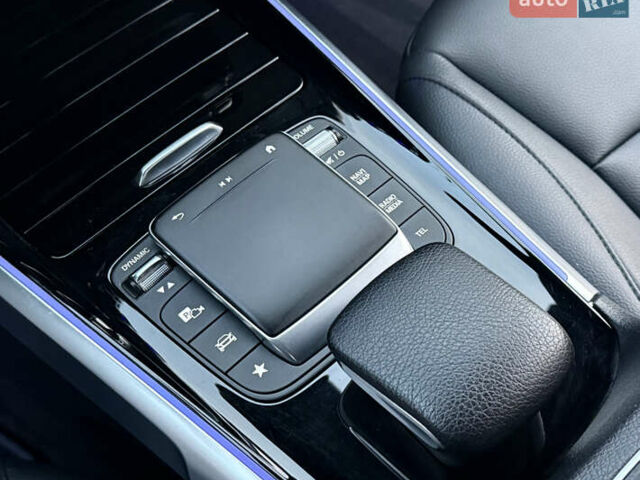 Белый Мерседес EQB, объемом двигателя 0 л и пробегом 210 тыс. км за 25900 $, фото 45 на Automoto.ua