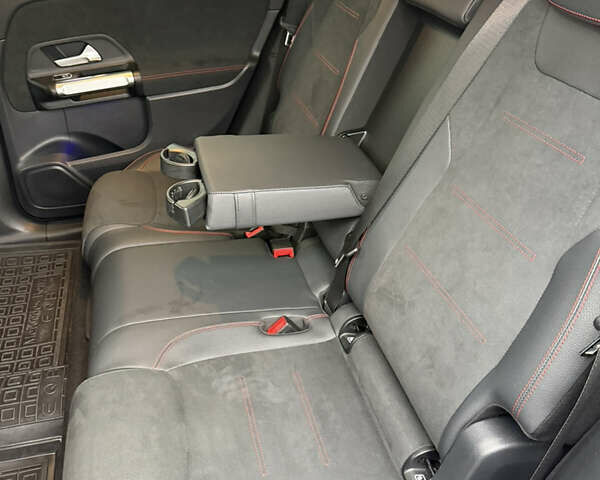 Білий Мерседес EQB, об'ємом двигуна 0 л та пробігом 41 тис. км за 34900 $, фото 26 на Automoto.ua