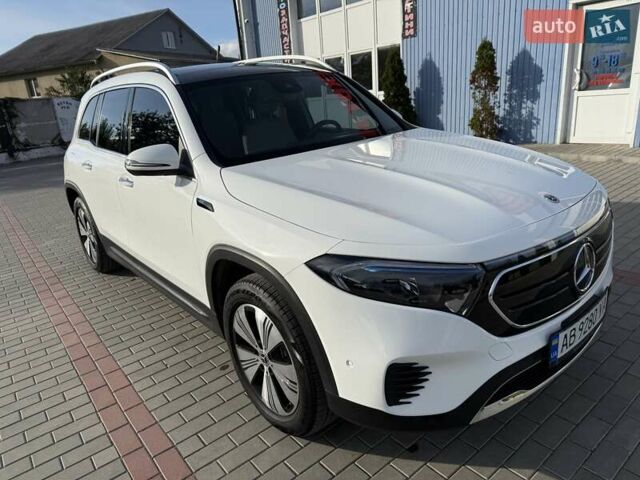 Белый Мерседес EQB, объемом двигателя 0 л и пробегом 29 тыс. км за 28999 $, фото 5 на Automoto.ua