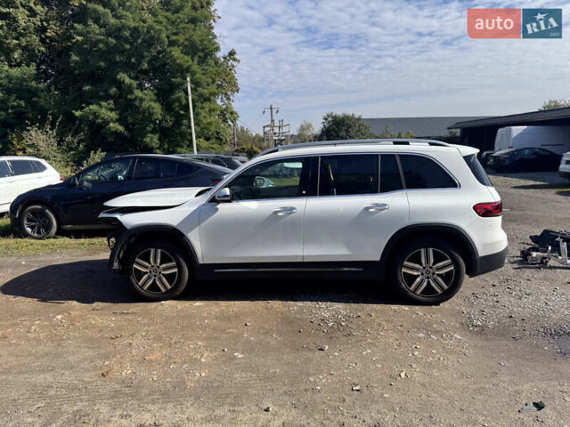 Белый Мерседес EQB, объемом двигателя 0 л и пробегом 5 тыс. км за 20650 $, фото 10 на Automoto.ua