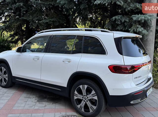Білий Мерседес EQB, об'ємом двигуна 0 л та пробігом 2 тис. км за 37500 $, фото 4 на Automoto.ua
