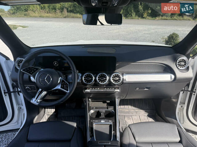 Білий Мерседес EQB, об'ємом двигуна 0 л та пробігом 3 тис. км за 33500 $, фото 8 на Automoto.ua