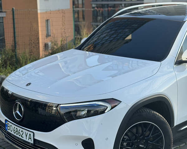 Белый Мерседес EQB, объемом двигателя 0 л и пробегом 5 тыс. км за 34800 $, фото 7 на Automoto.ua
