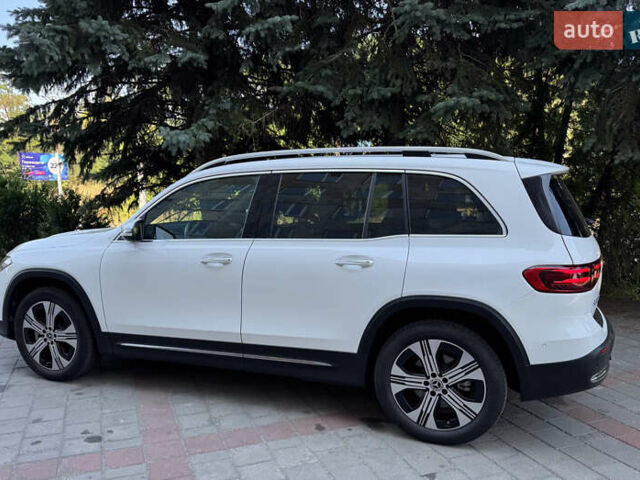 Білий Мерседес EQB, об'ємом двигуна 0 л та пробігом 2 тис. км за 37500 $, фото 3 на Automoto.ua