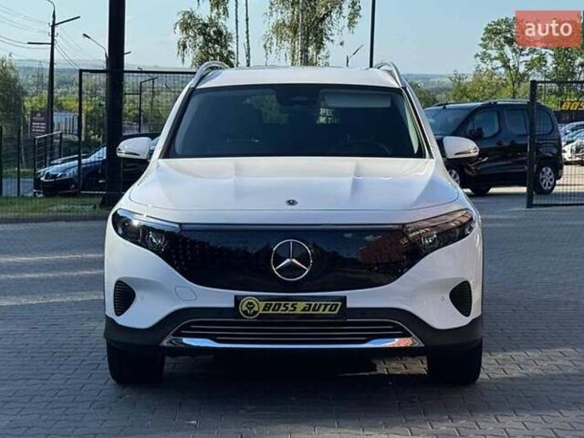 Белый Мерседес EQB, объемом двигателя 0 л и пробегом 30 тыс. км за 36700 $, фото 1 на Automoto.ua