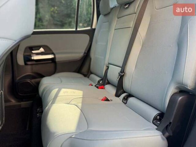 Белый Мерседес EQB, объемом двигателя 0 л и пробегом 30 тыс. км за 36700 $, фото 14 на Automoto.ua