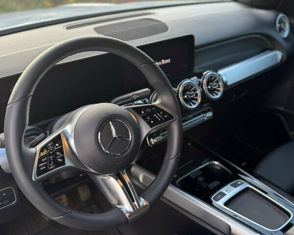 Белый Мерседес EQB, объемом двигателя 0 л и пробегом 5 тыс. км за 34800 $, фото 18 на Automoto.ua