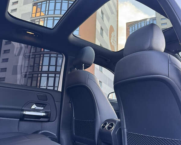 Белый Мерседес EQB, объемом двигателя 0 л и пробегом 5 тыс. км за 34800 $, фото 27 на Automoto.ua