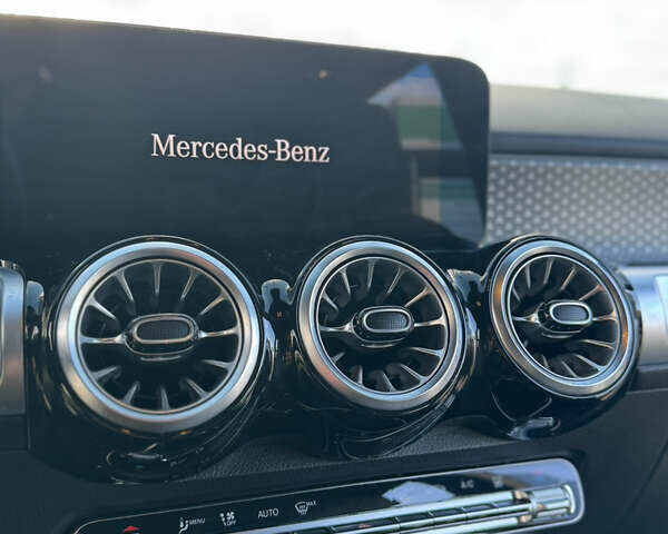 Белый Мерседес EQB, объемом двигателя 0 л и пробегом 5 тыс. км за 34800 $, фото 20 на Automoto.ua