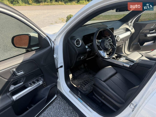 Білий Мерседес EQB, об'ємом двигуна 0 л та пробігом 3 тис. км за 33500 $, фото 6 на Automoto.ua