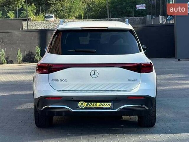 Белый Мерседес EQB, объемом двигателя 0 л и пробегом 30 тыс. км за 36700 $, фото 4 на Automoto.ua
