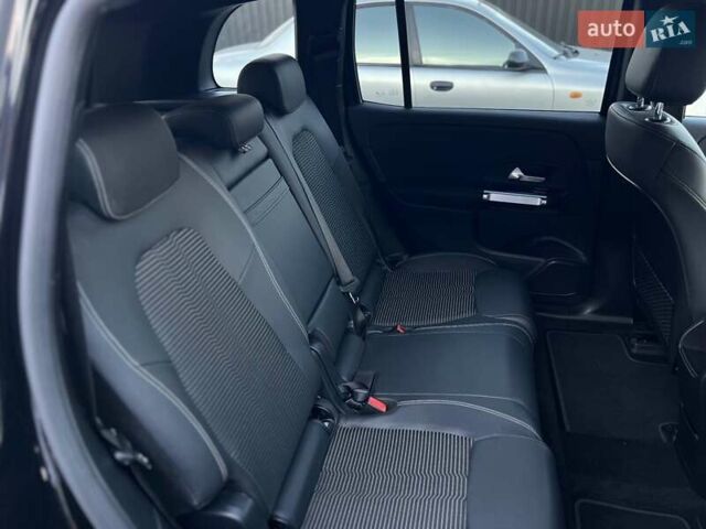 Черный Мерседес EQB, объемом двигателя 0 л и пробегом 29 тыс. км за 34500 $, фото 16 на Automoto.ua
