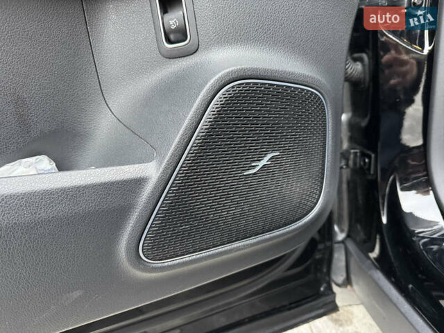 Черный Мерседес EQB, объемом двигателя 0 л и пробегом 69 тыс. км за 29999 $, фото 34 на Automoto.ua