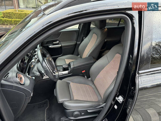 Черный Мерседес EQB, объемом двигателя 0 л и пробегом 69 тыс. км за 29999 $, фото 24 на Automoto.ua