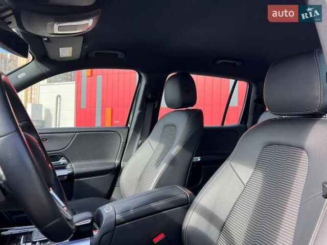 Черный Мерседес EQB, объемом двигателя 0 л и пробегом 70 тыс. км за 32000 $, фото 39 на Automoto.ua