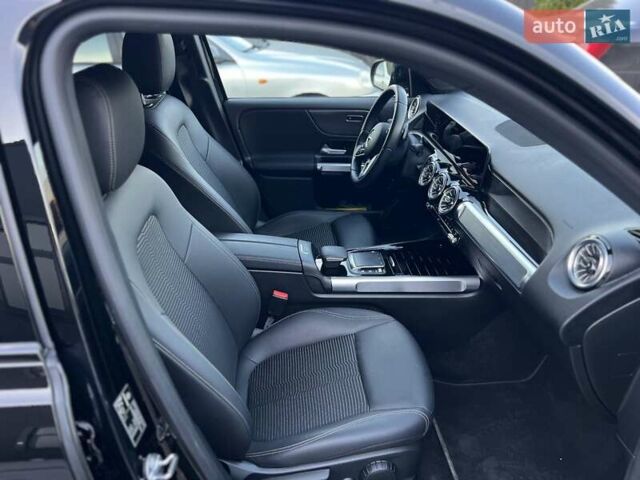 Черный Мерседес EQB, объемом двигателя 0 л и пробегом 29 тыс. км за 34500 $, фото 14 на Automoto.ua