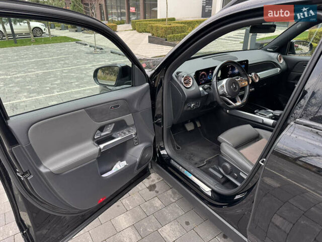 Черный Мерседес EQB, объемом двигателя 0 л и пробегом 69 тыс. км за 29999 $, фото 22 на Automoto.ua