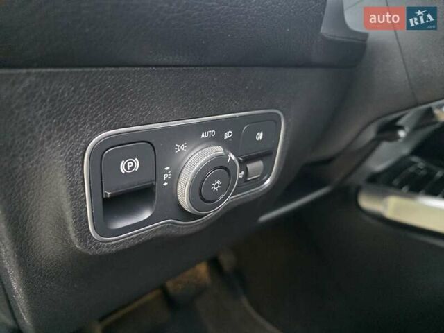 Черный Мерседес EQB, объемом двигателя 0 л и пробегом 71 тыс. км за 27777 $, фото 14 на Automoto.ua