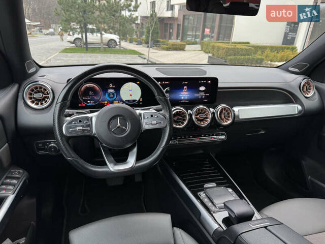 Черный Мерседес EQB, объемом двигателя 0 л и пробегом 69 тыс. км за 29999 $, фото 29 на Automoto.ua
