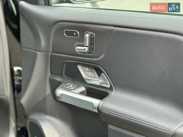 Мерседес EQB 2022 у Івано-Франківську на Automoto.ua Чорний Мерседес EQB, об'ємом двигуна 0 л та пробігом 5 тис. км за 34999 $, фото 22 на Automoto.ua